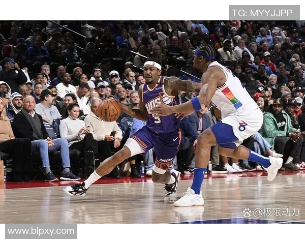 勇士与太阳激战正酣NBA赛场精彩对决引发球迷热议