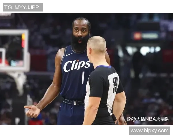 火箭与快船激战回顾比分分析及精彩瞬间总结