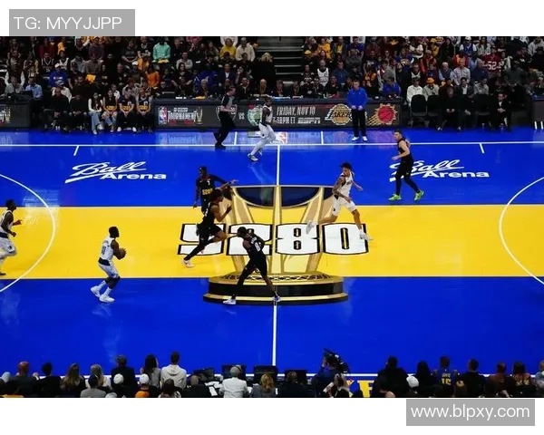 掘金与独行侠激战正酣NBA精彩对决引发球迷热议