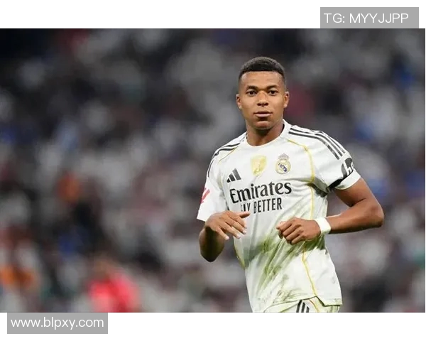 西甲赛场姆巴佩再展锋芒造点助队友破门引发热议 西甲赛场姆巴佩再展锋芒造点助队友破门引发热议