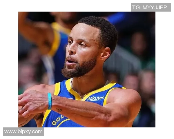 勇士主帅大赞汤普利明年MVP期待昔日MVP组合重现荣耀